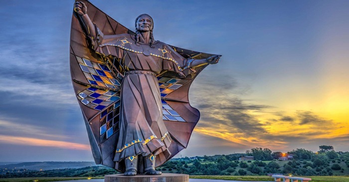 In South Dakota, a stunning sculpture that is 50 feet tall honors Native American women