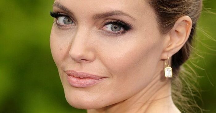  Thin, old fingers: famous darling Angelina Jolie worried all fans with her looks